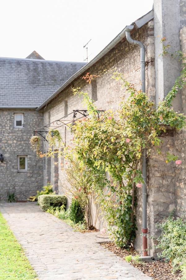 Domaine Malar Hotel Guillerval Bagian luar foto