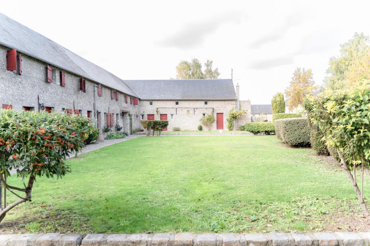 Domaine Malar Hotel Guillerval Bagian luar foto