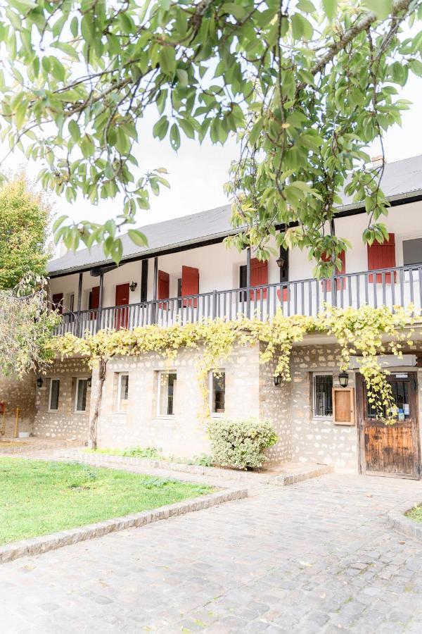 Domaine Malar Hotel Guillerval Bagian luar foto