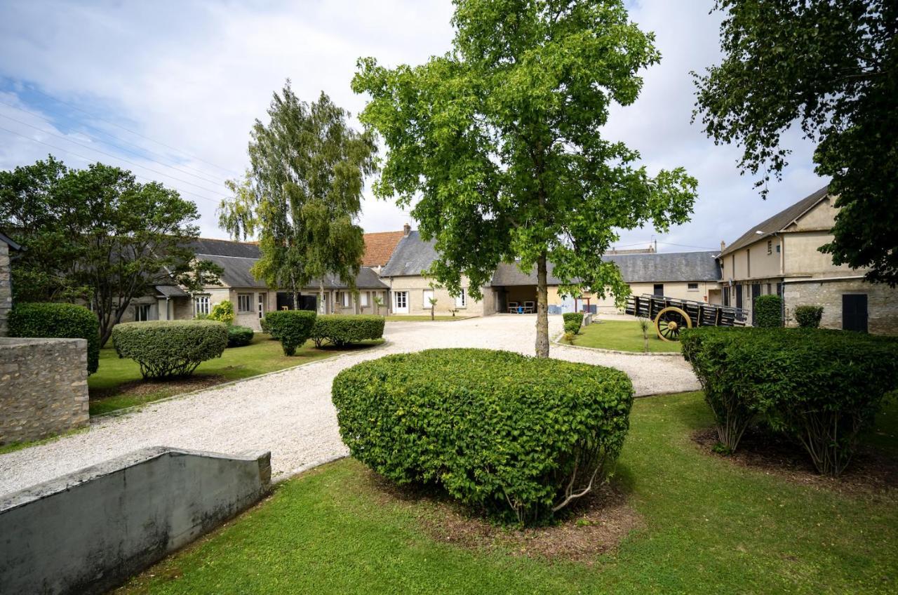 Domaine Malar Hotel Guillerval Bagian luar foto
