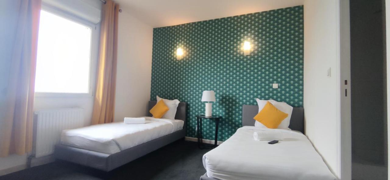 Domaine Malar Hotel Guillerval Bagian luar foto