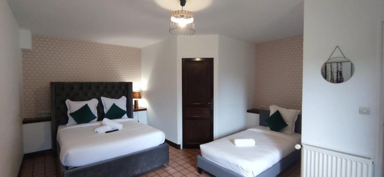 Domaine Malar Hotel Guillerval Bagian luar foto