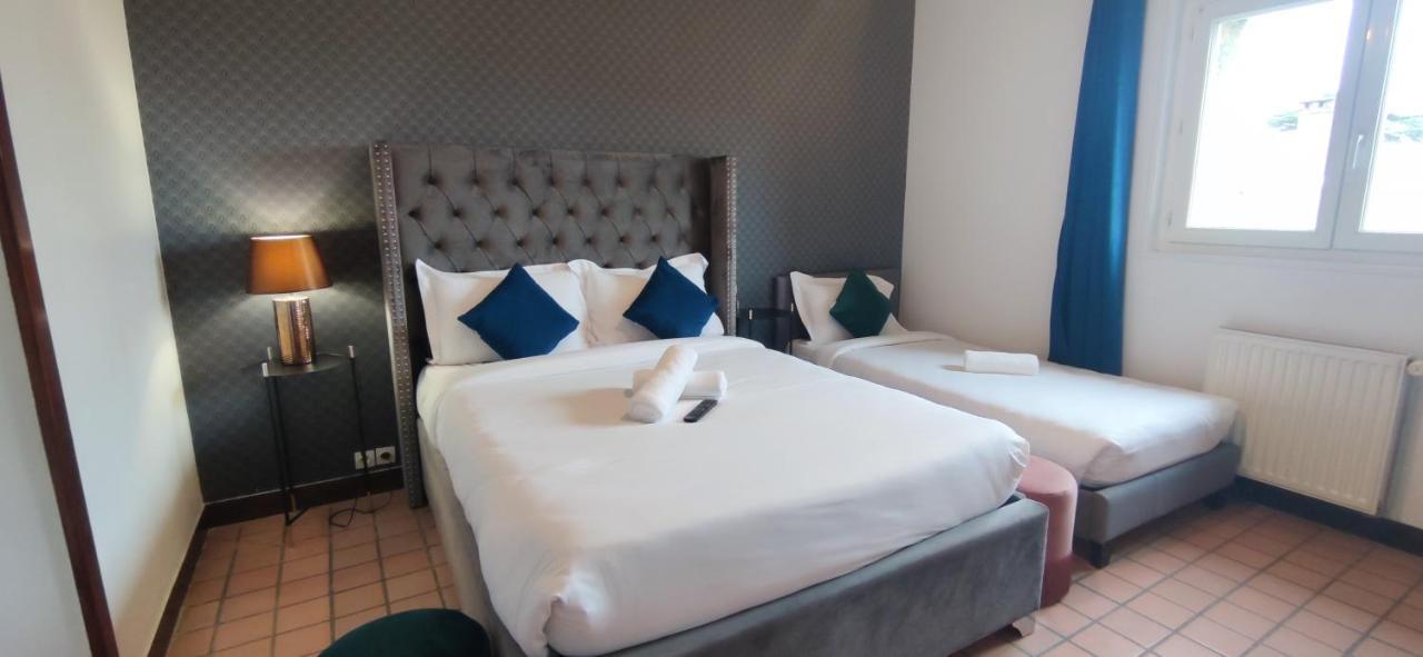 Domaine Malar Hotel Guillerval Bagian luar foto
