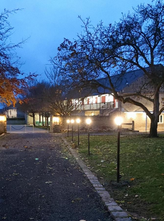 Domaine Malar Hotel Guillerval Bagian luar foto